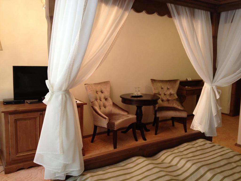 סיגישוארה Hotel Villa Franca מראה חיצוני תמונה